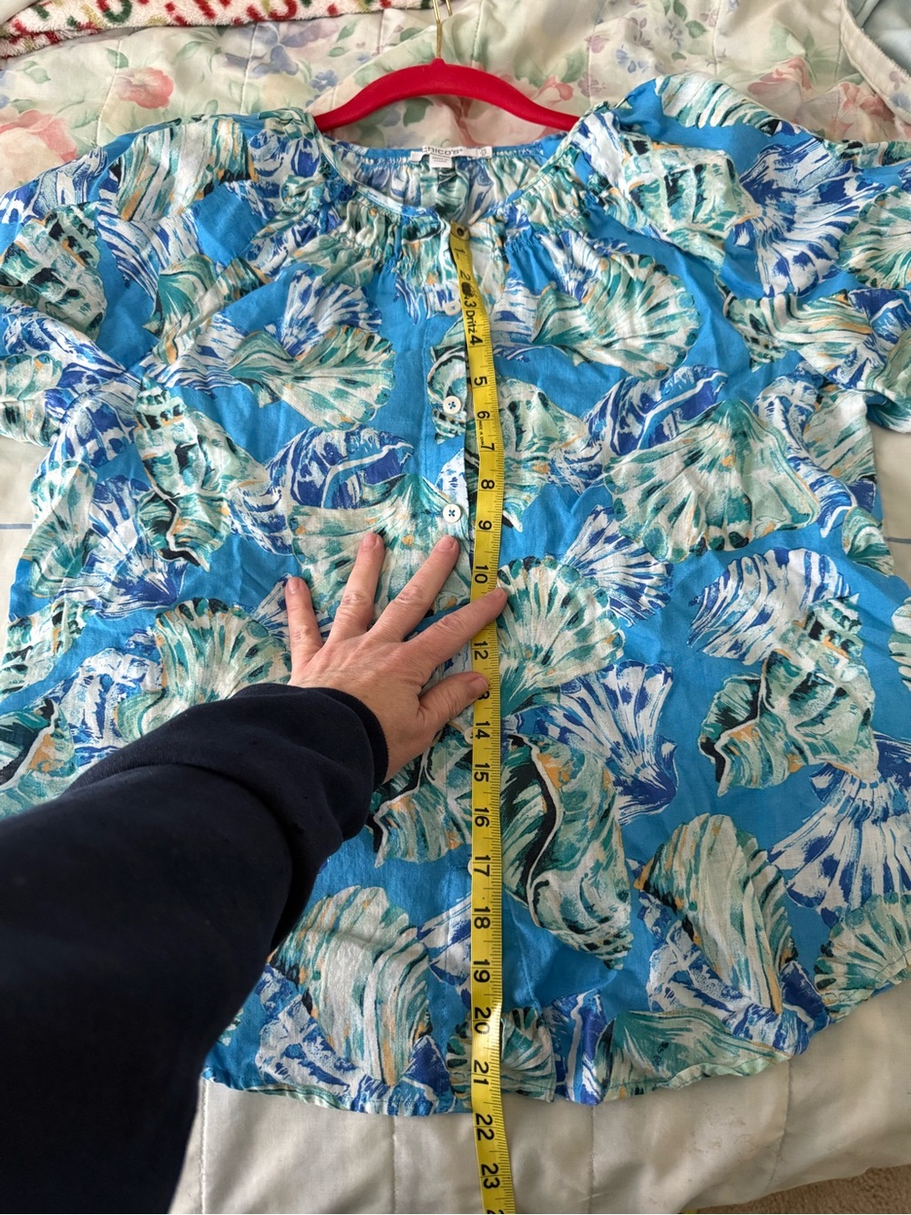 Chico’s Lightweight Blue Floral Button-Front Women’s Top - Picture 7 of 8